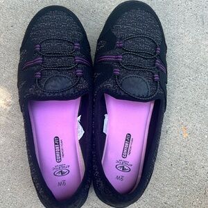 Women’s Athletic works